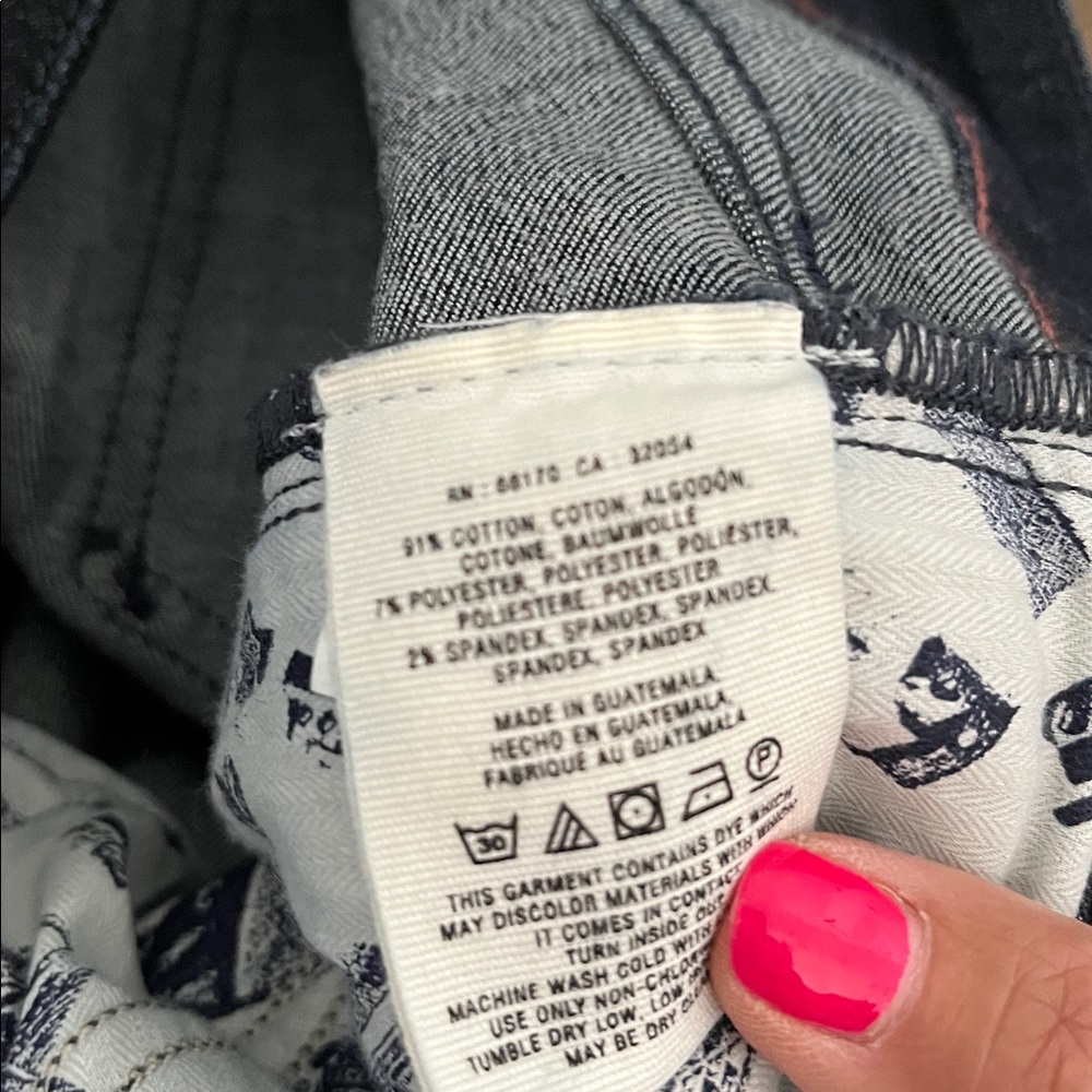 Pilcro | Dark wash jean Flared Jeans - Picture 7 of 7